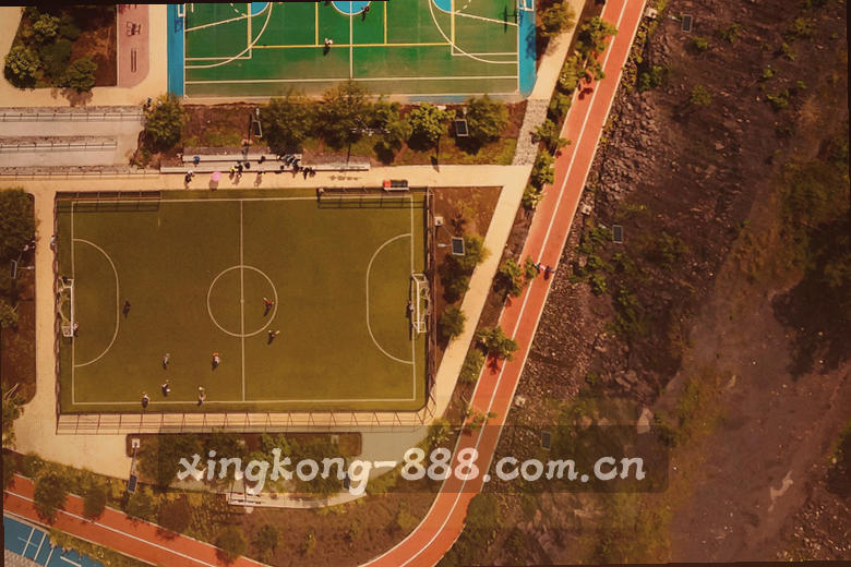 足球赛事大图 助您掌握赛场动态